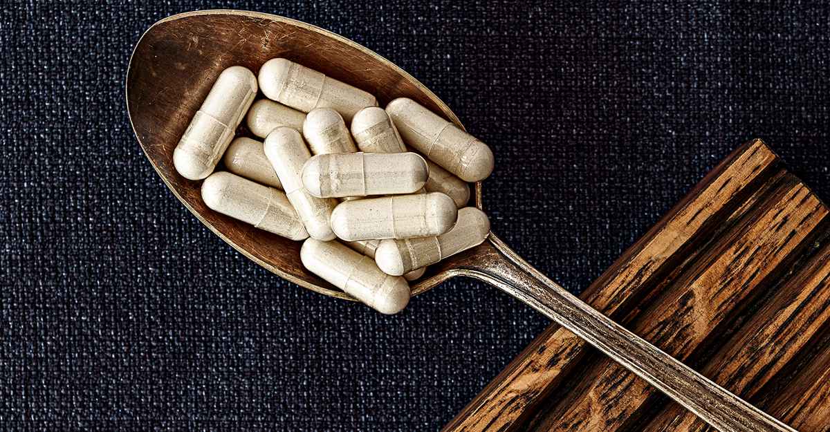 A spoon full of antioxidant supplements